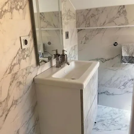 Acojedor Apartamento En Appartamento